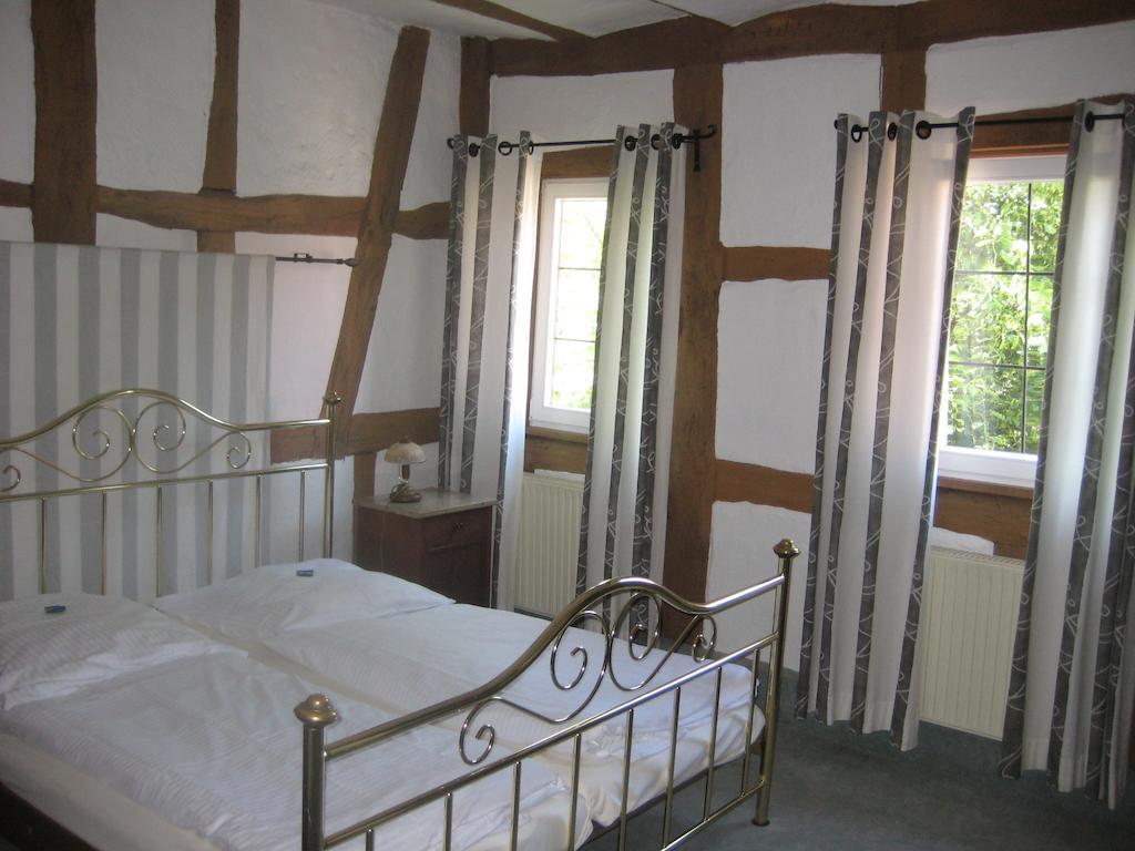 Готель Burgmannenhaus Steinau an der Strasse Номер фото